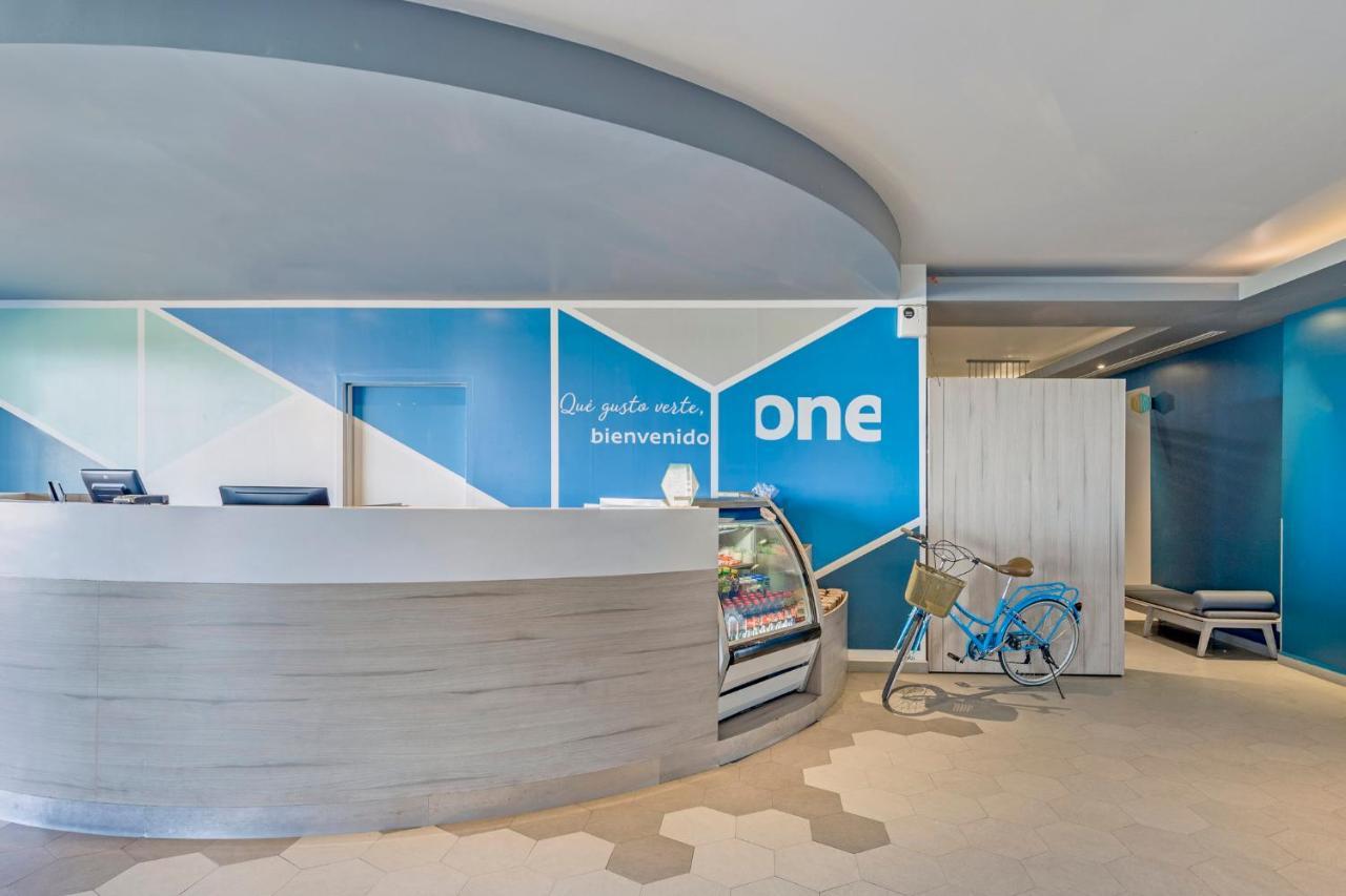 One Puebla Angelopolis Periferico Hotel Eksteriør billede