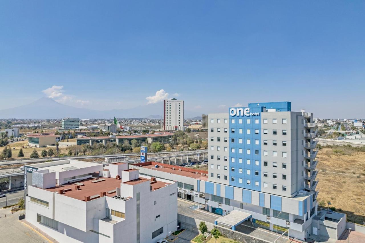 One Puebla Angelopolis Periferico Hotel Eksteriør billede